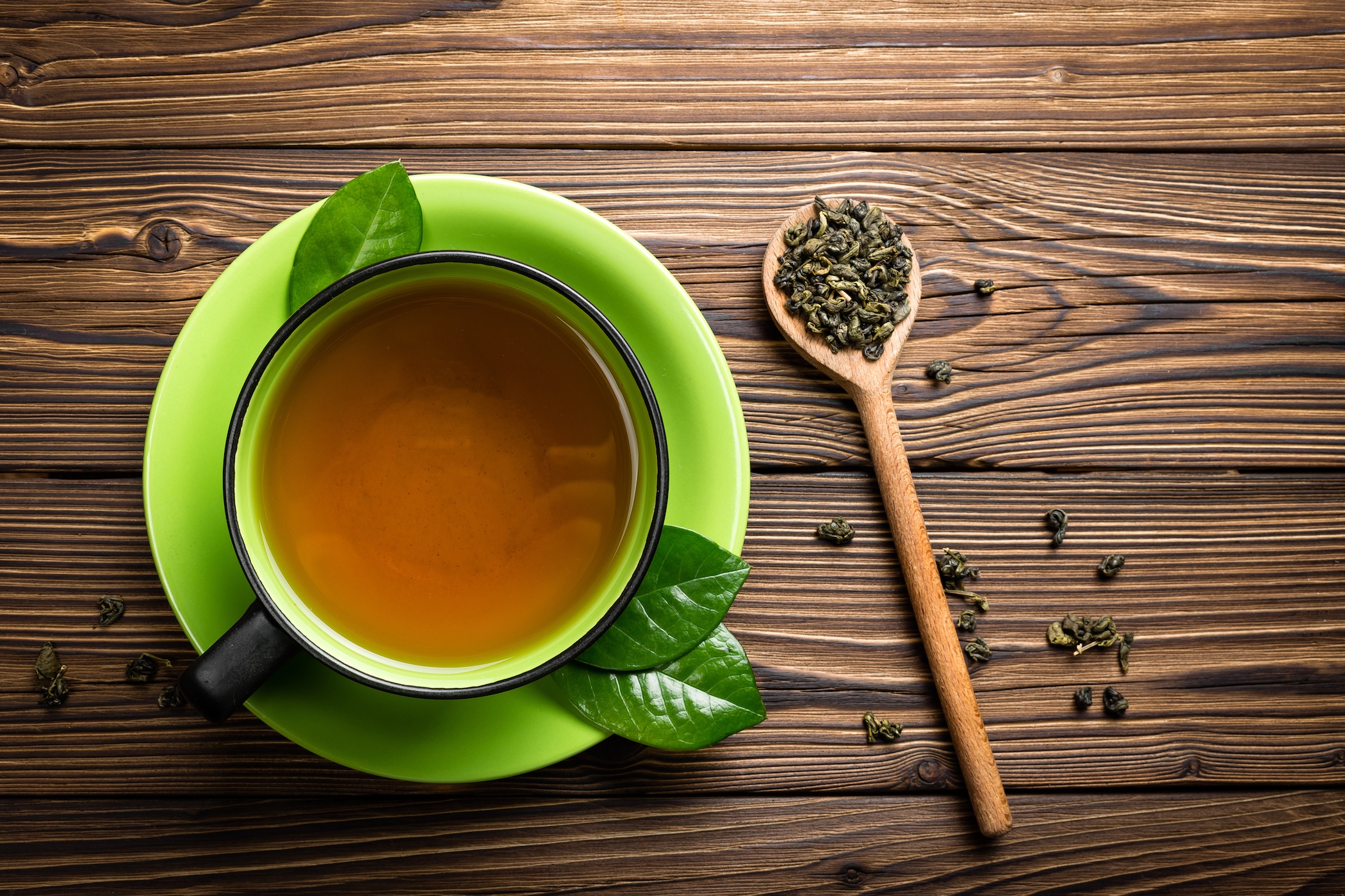 White Tea is one of the best attraction of tea lovers, nutritionists, and scientists. White is known to be imbibed with the power of various antiviral, antioxidants, and antibacterial properties . This is the major reason of people drinking this tea.